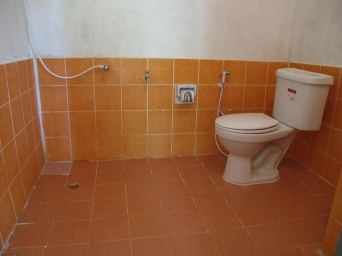 Bathroom 4, Malibu Beach Bungalows, Ko Phangan