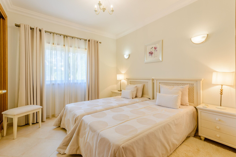 Bedroom 3, Boavista Golf and Spa Resort - Villa, Lagos