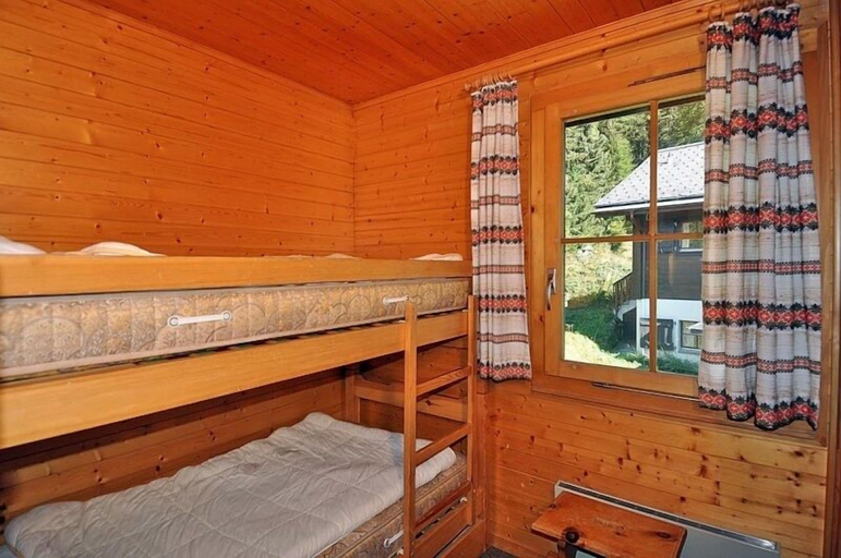 Room 2, Toggi OG, Raron