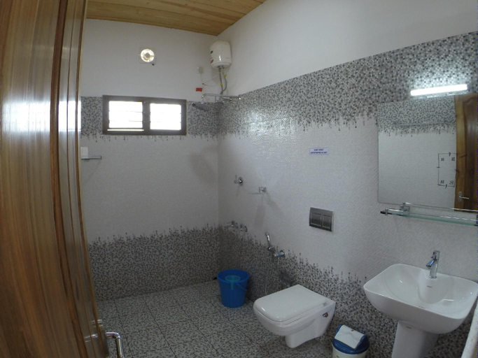 Bathroom, Homested Homestay, Ernakulam