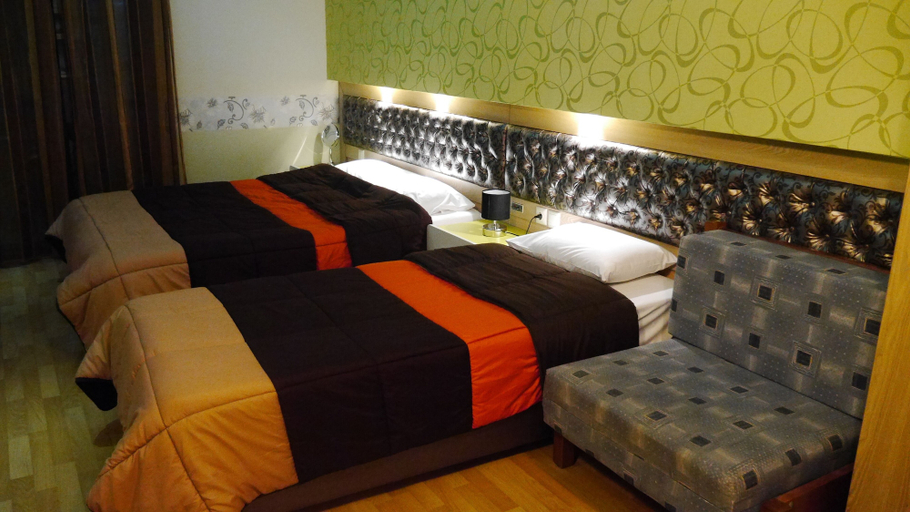 Bedroom 5, Captain's Beach Apartments, East Macedonia and Thrace