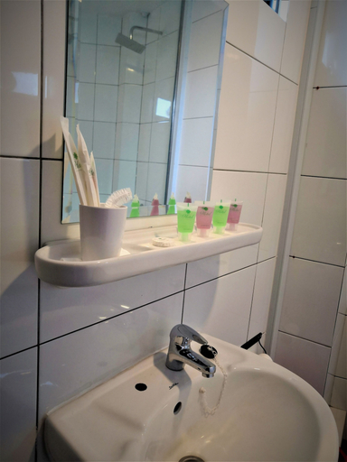 Bathroom 4, Hotel Longhouse, Kuching