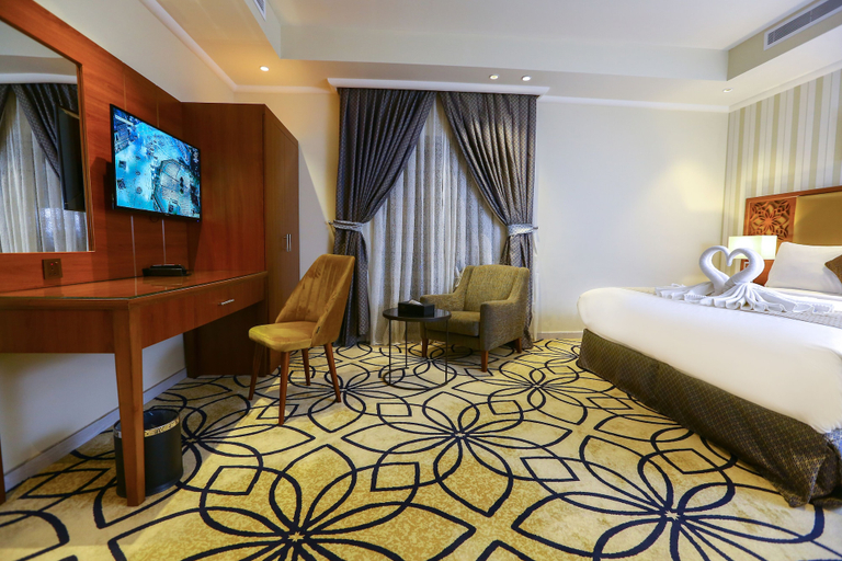 Bedroom 4, Lotaz Hotel Suites - Al Salamah, Jeddah