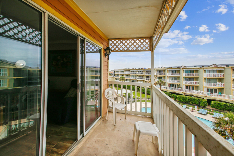 Others 1, Victorian 4304-the Views!, Galveston