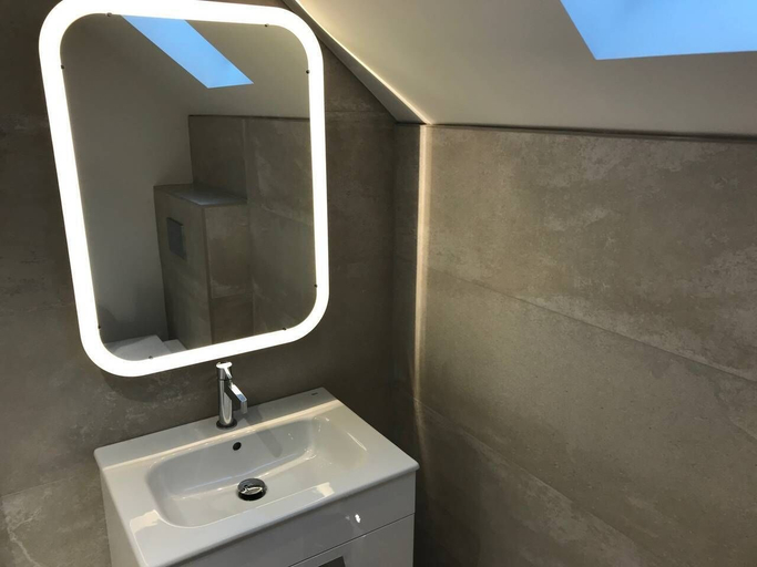 Bathroom 3, High Specification Coach House, Ebford, Devon