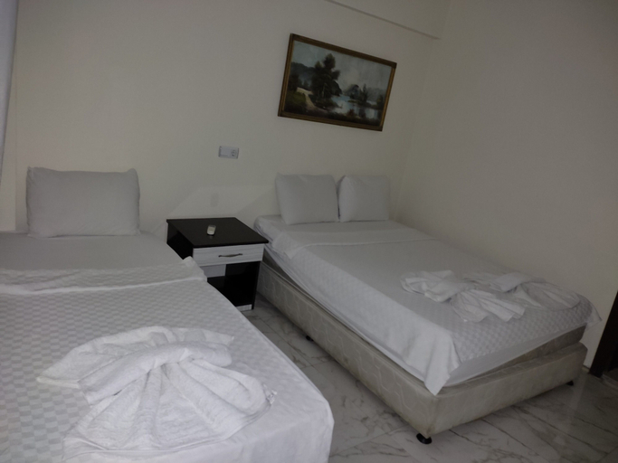 Bedroom 3, Ozturk Hotel, Akköy