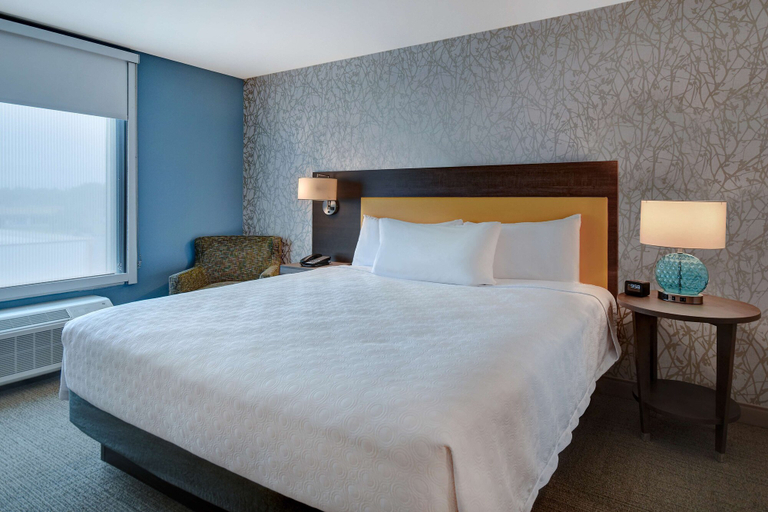Bedroom 3, Home2 Suites by Hilton East Hanover, Morris