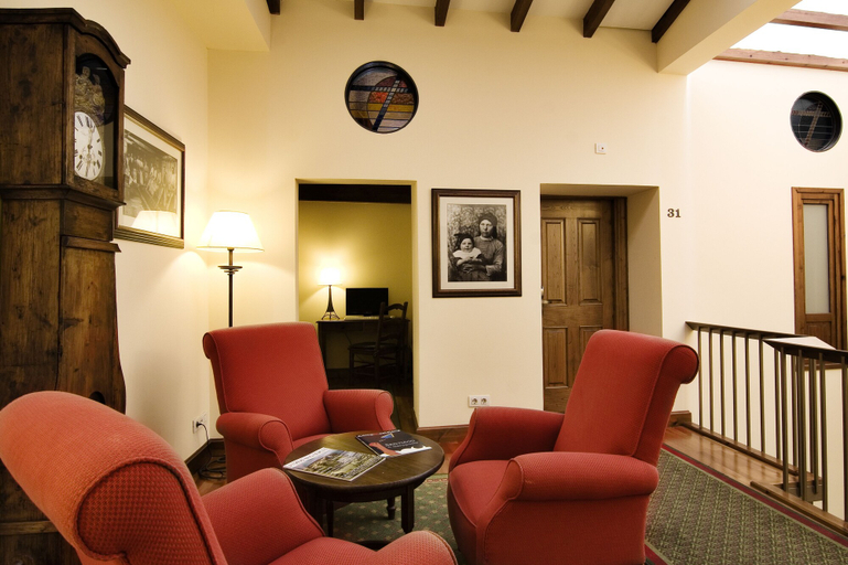 Others 5, Hostal Airas Nunes by Pousadas de Compostela, A Coruña