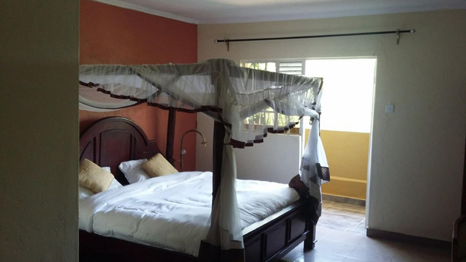 Bedroom 3, Treat House Resort, Rongo