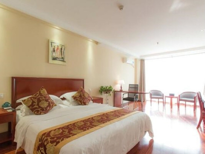 Bedroom 3, GreenTree Inn Xuzhou High Speed Railway Zhanqian Square Hotel, Xuzhou