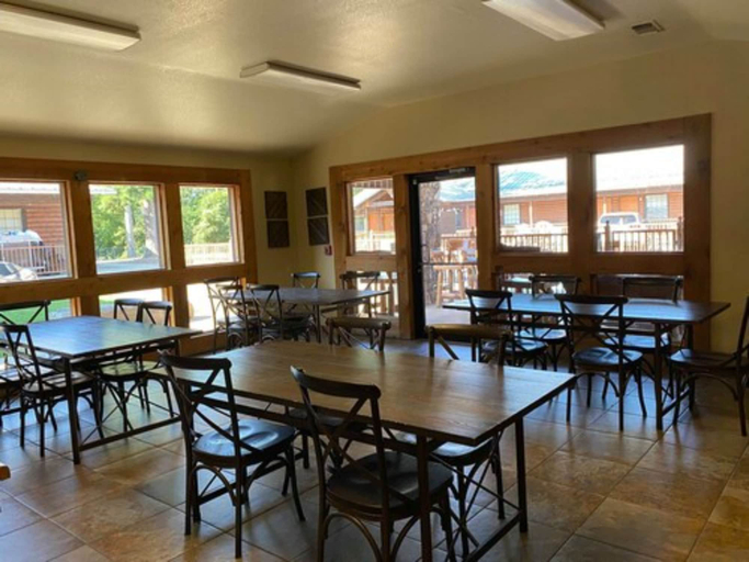 Food & Drinks 5, New Hochatown Lodge, McCurtain