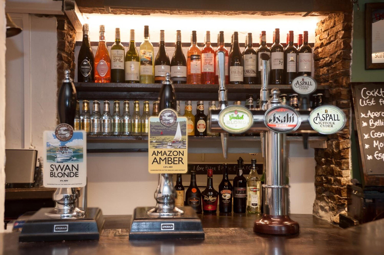 Food & Drinks 4, Hare & Hounds, Cumbria
