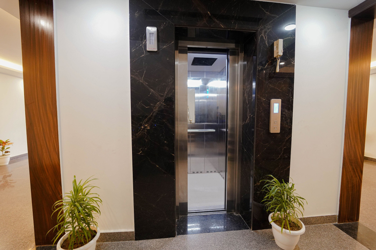 Public Area 4, Lime Tree 2 Bhk Apartment Golf Course, Gurgaon
