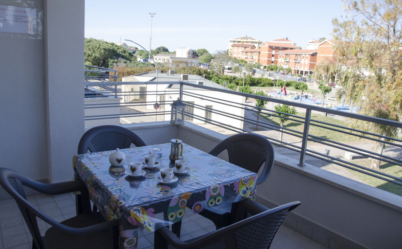 Others 5, Casa Anguilla, Sassari