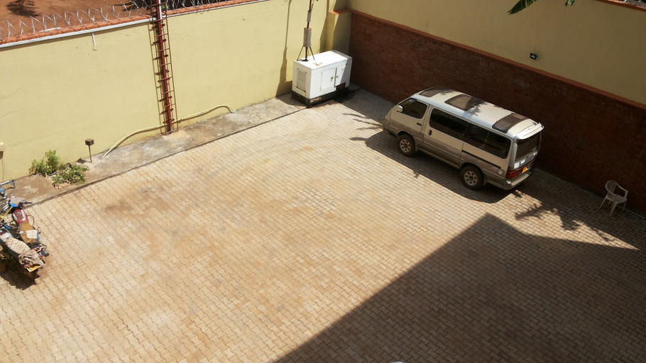 Others 4, Hotel Com Apartment, Entebbe