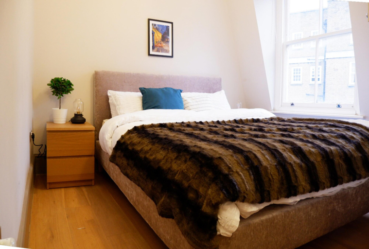 Bedroom 3, Cavendish, London