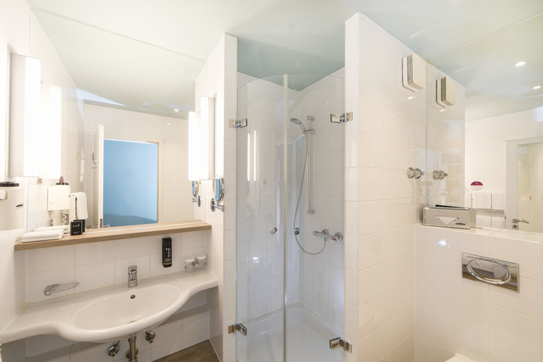 Bathroom 4, ABION Spreebogen Waterside Hotel Berlin, Berlin