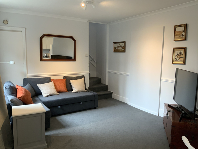 Others 3, BookedUK - Large Cosy Cottage, Essex