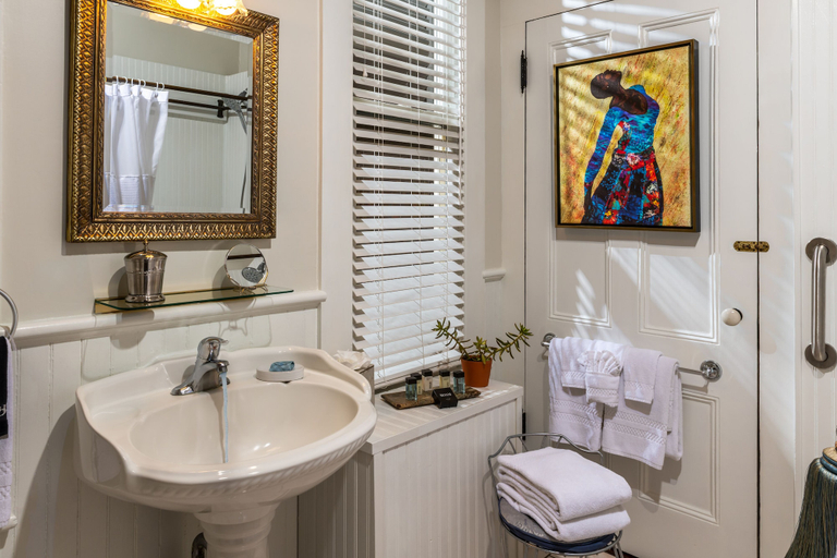 Bathroom 4, Amelia Island Williams House, Nassau