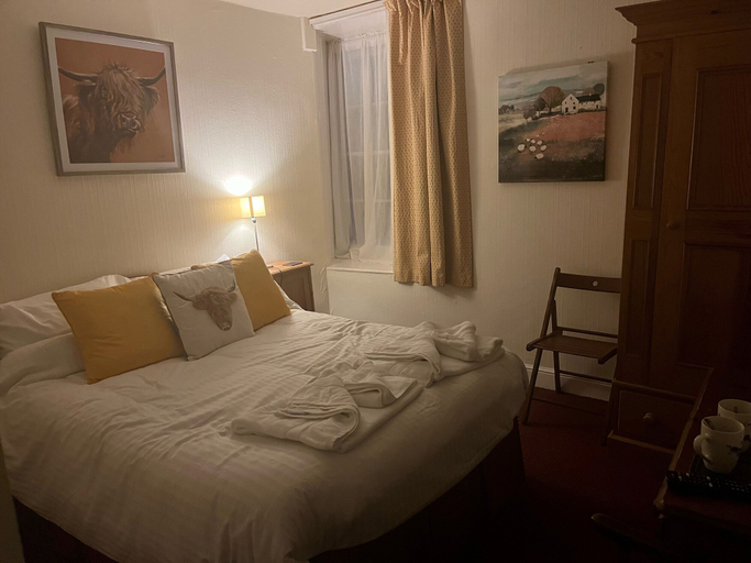 Bedroom 2, Thorverton Arms, Devon