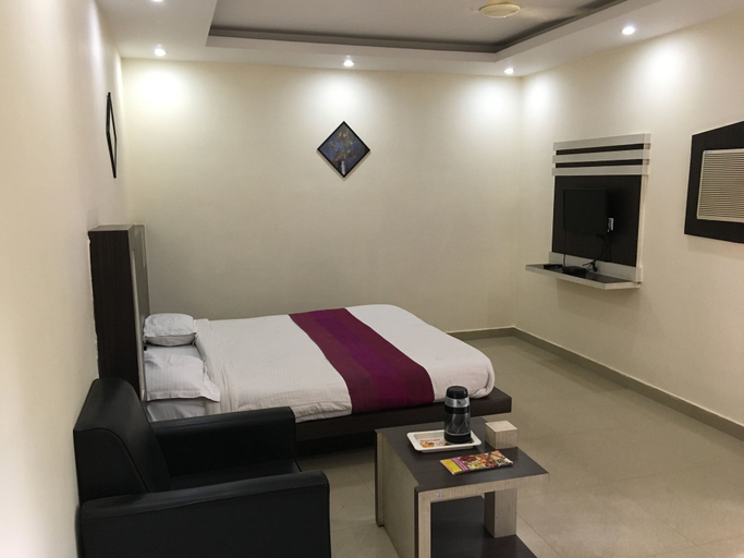 Bedroom 2, Crystal Inn, Chikmagalur
