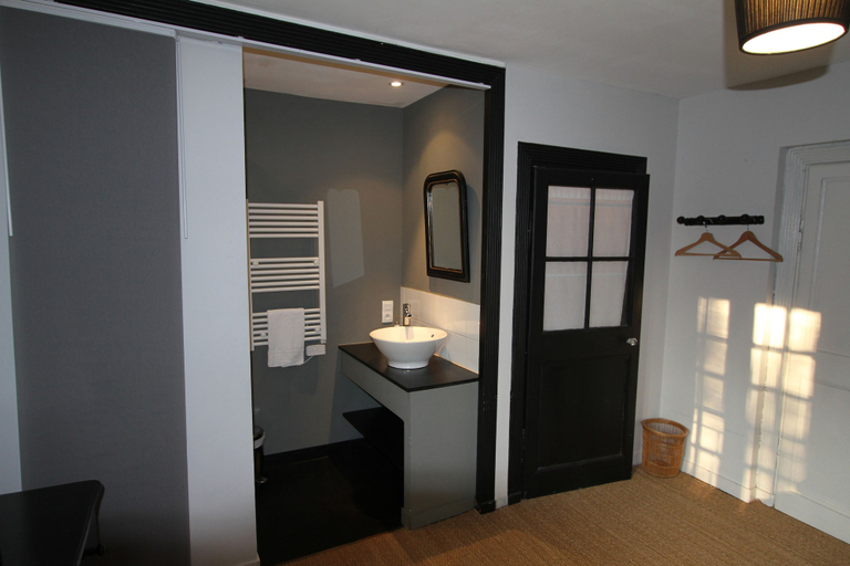 Bedroom 5, La Haute Flourie, Ille-et-Vilaine