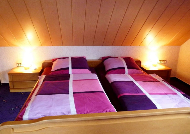 Bedroom 2, Ferienhaus & Nurdachhaus Rothaargebirge, Siegen-Wittgenstein
