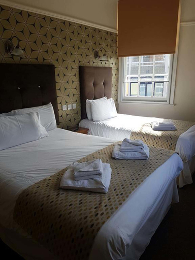 Bedroom 3, The Kingstanding Inn, Birmingham