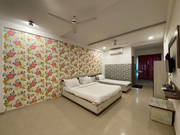 Bedroom 5, Hotel Motera Inn, Gandhinagar