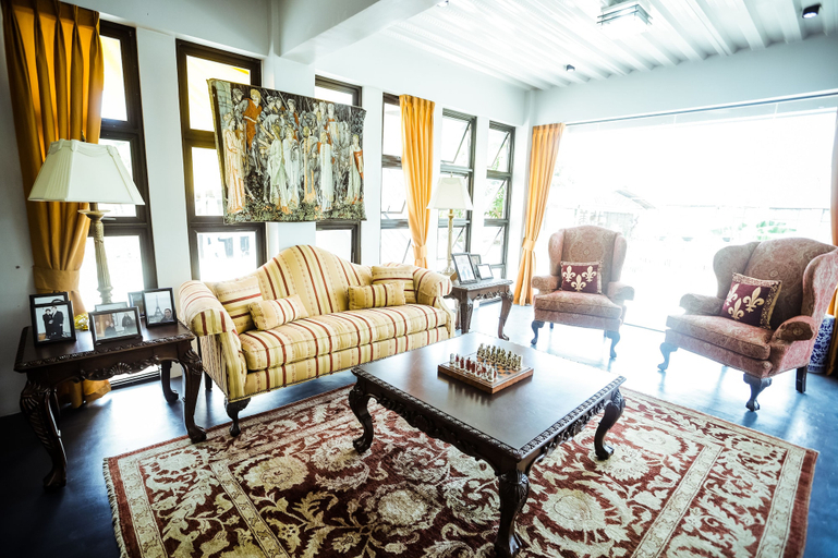 Others 5, Zeller Court Apartelle, Roxas City