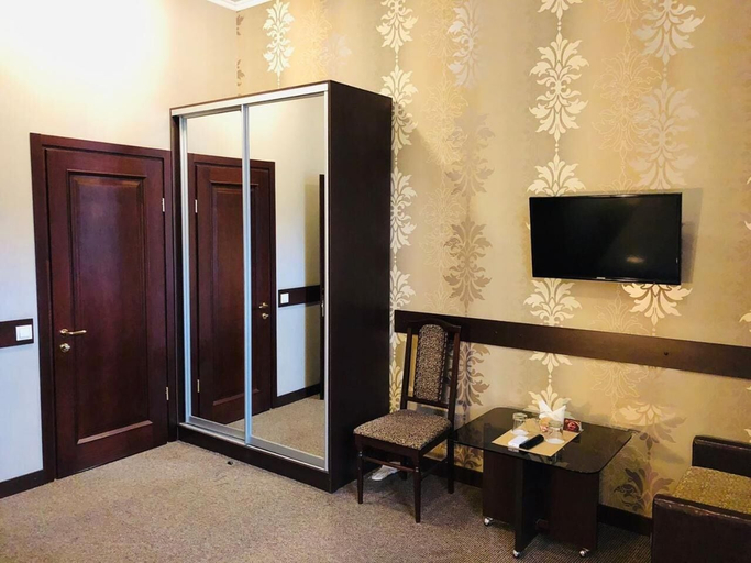 Others 5, Hotel Classic, Kharkivs'ka