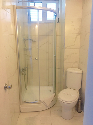 Bathroom 5, Star City Hotel, Fatih