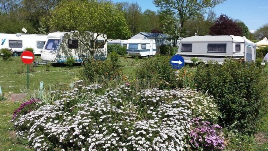Others 5, Flower Camping Le Rompval, Somme