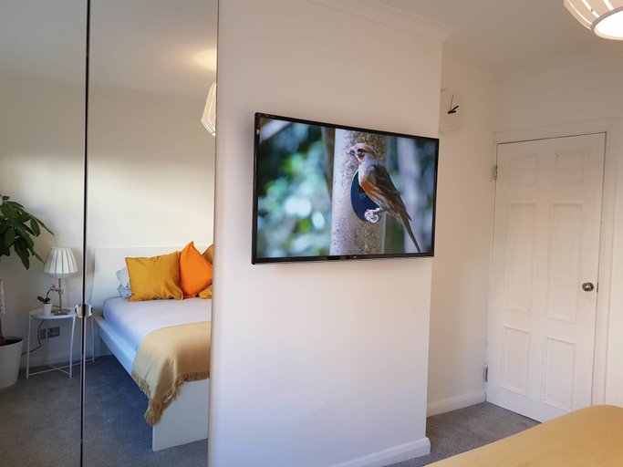 Bedroom 3, Luxury Central Apartment 4 guests, Wokingham