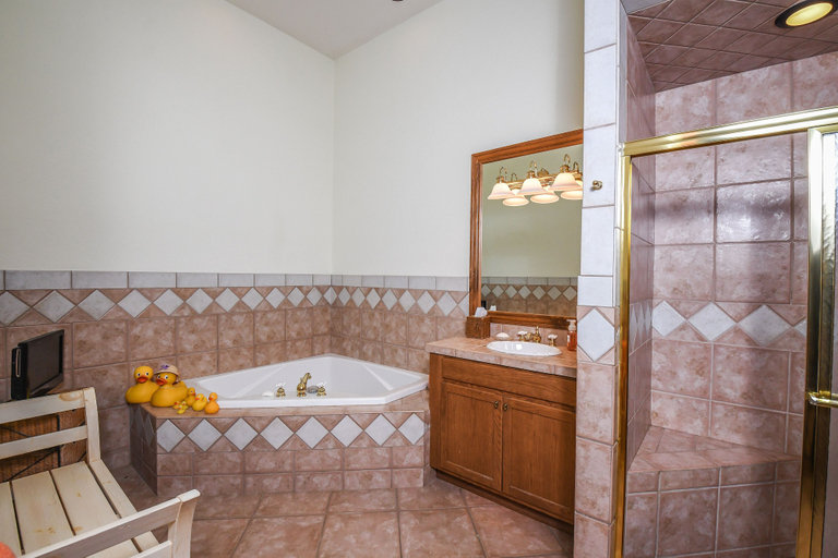 Bathroom 3, Camp Boragno, Garrett