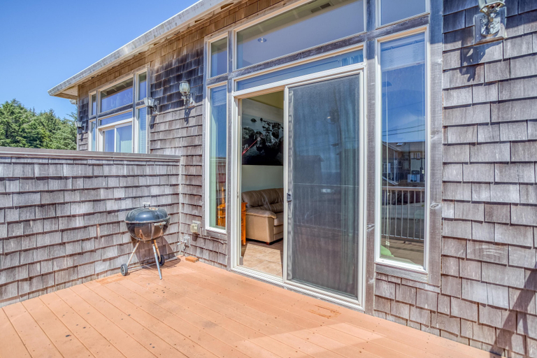 Exterior & Views 2, Coastal Dream, Lincoln