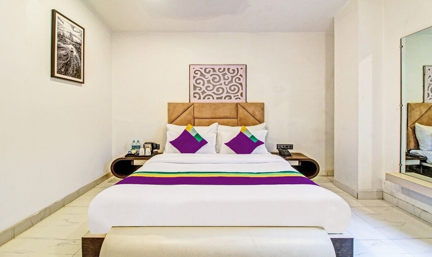 Bedroom 2, Nivanta by Royara, Satara