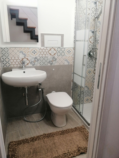 Bathroom 5, Casa al Massimo, Palermo