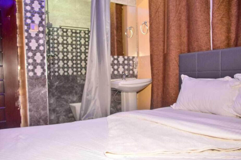 Bedroom 2, Kentania Hotel, Bahati