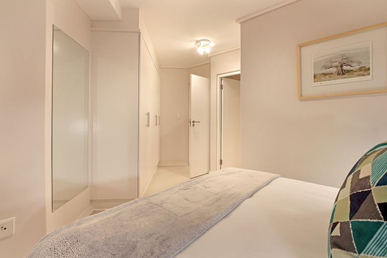 Room 3, Lagoon Beach 202, City of Cape Town