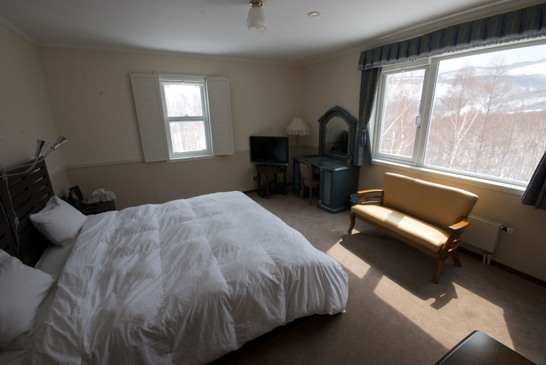 Bedroom 4, Niseko Freedom Inn, Kutchan