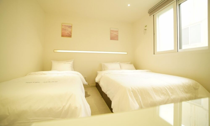 Bedroom 4, Hotel Mare, Suyeong
