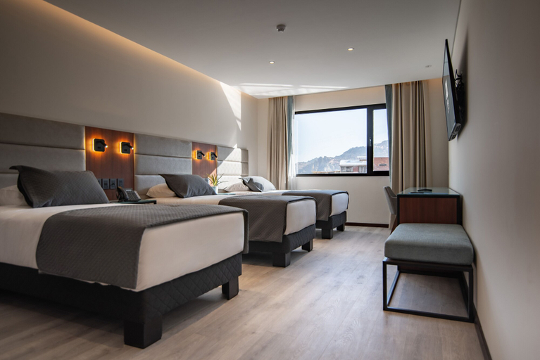 Bedroom 3, Mitru Express, Pedro Domingo Murillo