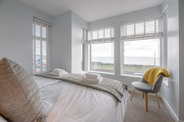Bedroom 3, 4 Buregate House, Felixstowe, Suffolk