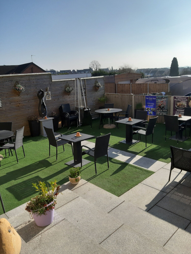 Others 5, The New Inn, Derbyshire