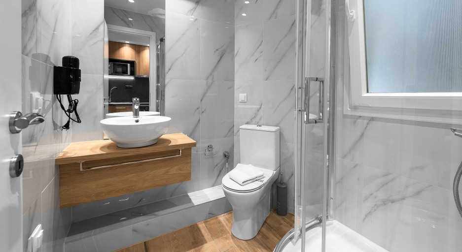 Bathroom 2, Big Apple, Nilie Hospitality MGMT, Central Macedonia