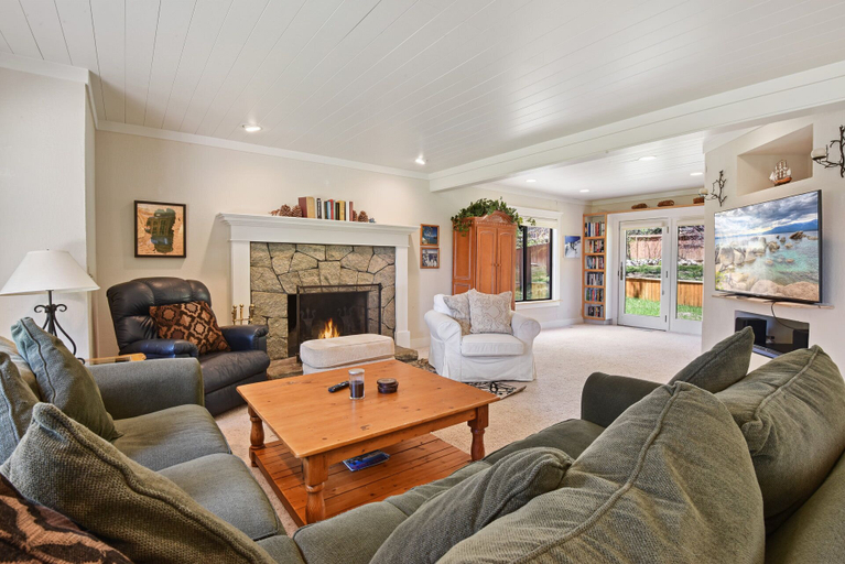 Others 5, Tahoe Highlands Hideaway, Placer