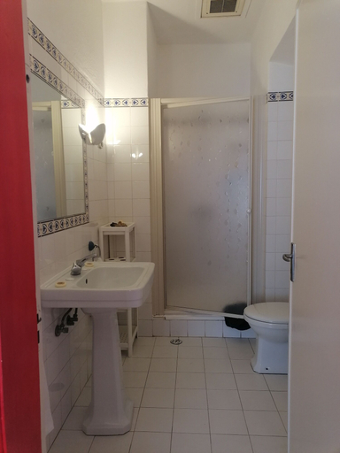 Bathroom 4, Rio Arade Manor House, Lagoa