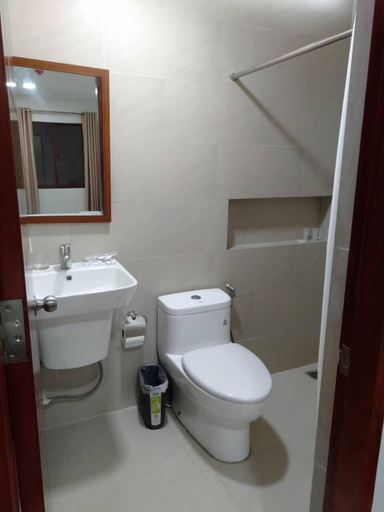 Bathroom 5, Nirvana Resort, Puerto Galera