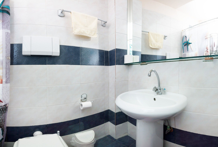 Bathroom 3, Loucerna Suites Chania, Crete